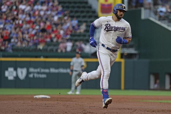What kind of future exists for shortstop Elvis Andrus with the
