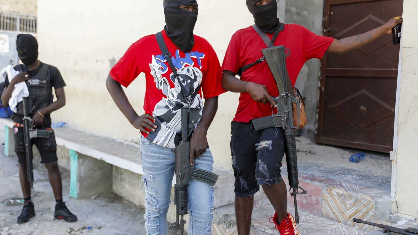 ПОРТ О ПРЕНС Хаити АП — Хаитянските политици започнаха в сряда да
