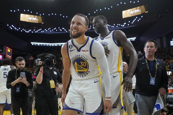 Stephen Curry leads Warriors to Game 4 win to tie NBA Finals