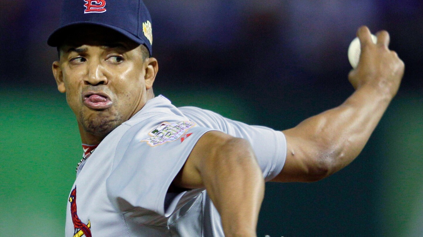 Octavio Dotel, who once held record of pitching for 13 major league teams, dies in DR roof collapse