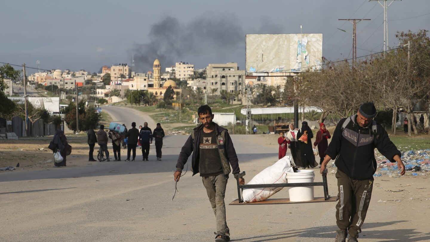 Israeli troops stormed the main Khan Younis hospital after being ordered to evacuate it