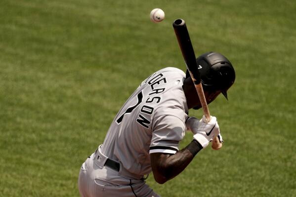 Chicago White Sox split doubleheader vs. Kansas City Royals