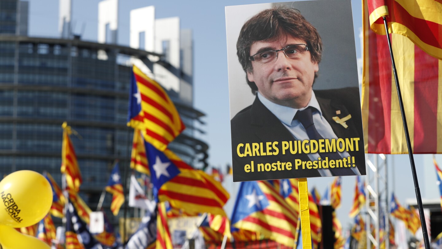 Un separatista catalán fugitivo podría tener las llaves del gobierno de España después de una elección inconclusa.