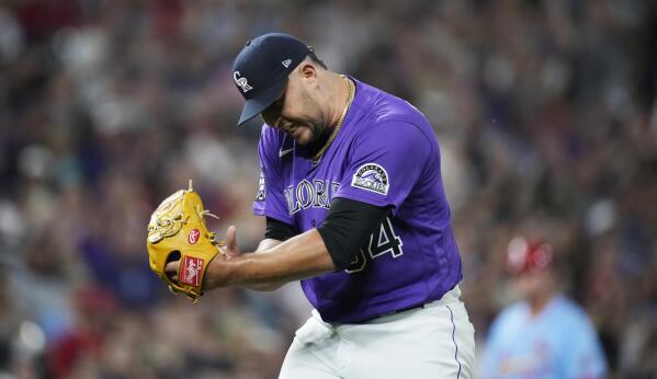 Story hits 3-run homer in 7th, Rockies hold off Cards 3-2