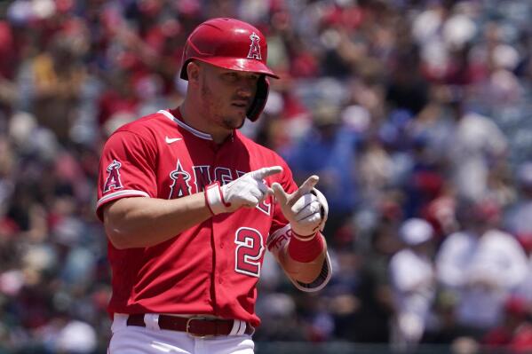 MUST-SEE: Mike Trout Robs a Home Run with a Leaping Catch [VIDEO]