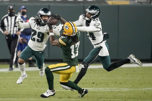 Packers withstand late rally to outlast Eagles 30-16