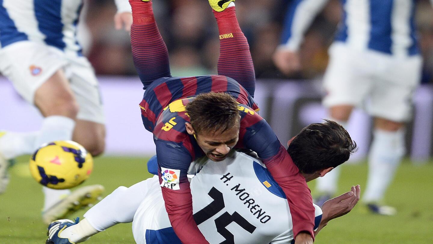 Neymar dan Sánchez menyelamatkan Barcelona lagi