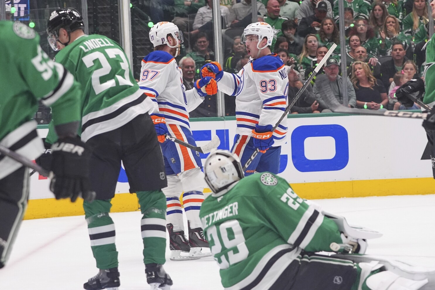 With Stars struggling to score, Oilers have a chance to wrap up West final in Game 5