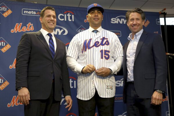 New Mets manager Beltrán out amid sign-stealing scandal