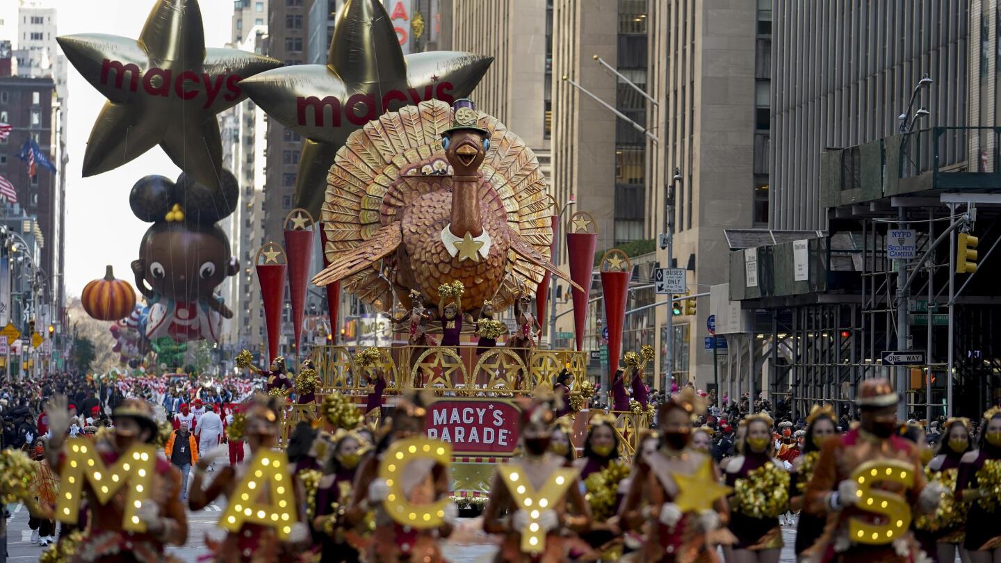 Macy's Thanksgiving Day Parade Returns With In-Person Viewing : NPR