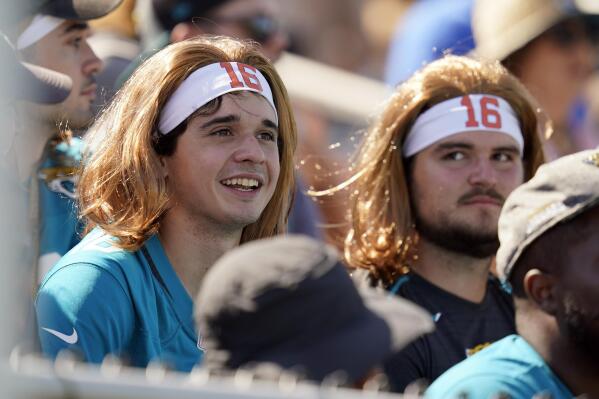 Trevor Lawrence takes field for first practice in front