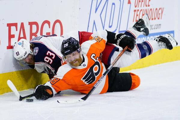 NHL trade rumors: It sounds like a ton of teams are interested in Flyers  captain Claude Giroux