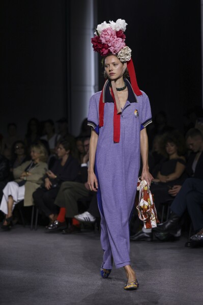 Andreas Kronthaler for Vivienne Westwood Spring 2024 Ready-to-Wear  Collection