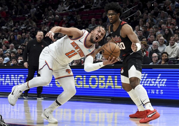 Knicks coach shares update on Jalen Brunson knee injury