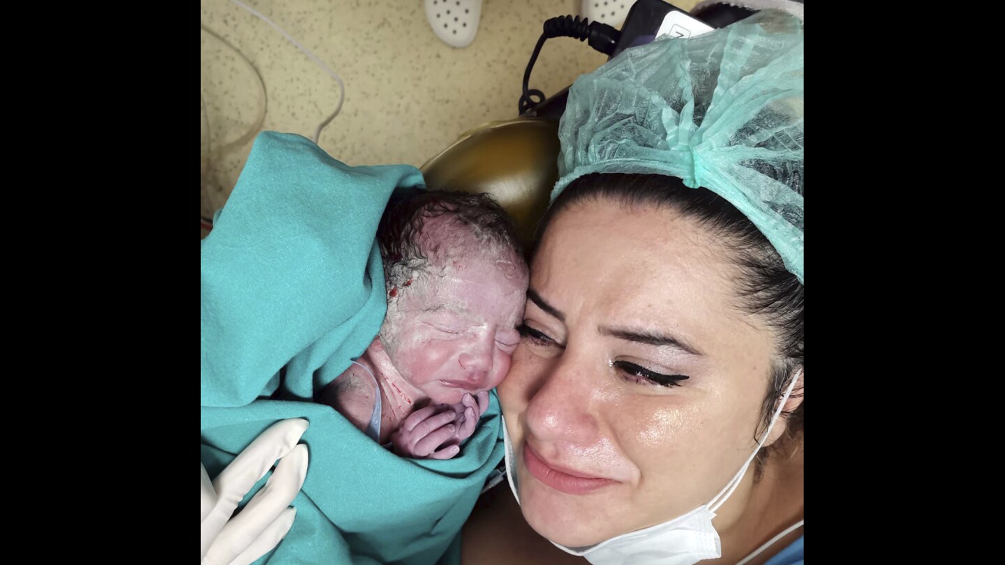 Deaths of 10 newborns shake millions’ trust in Turkey’s health care system