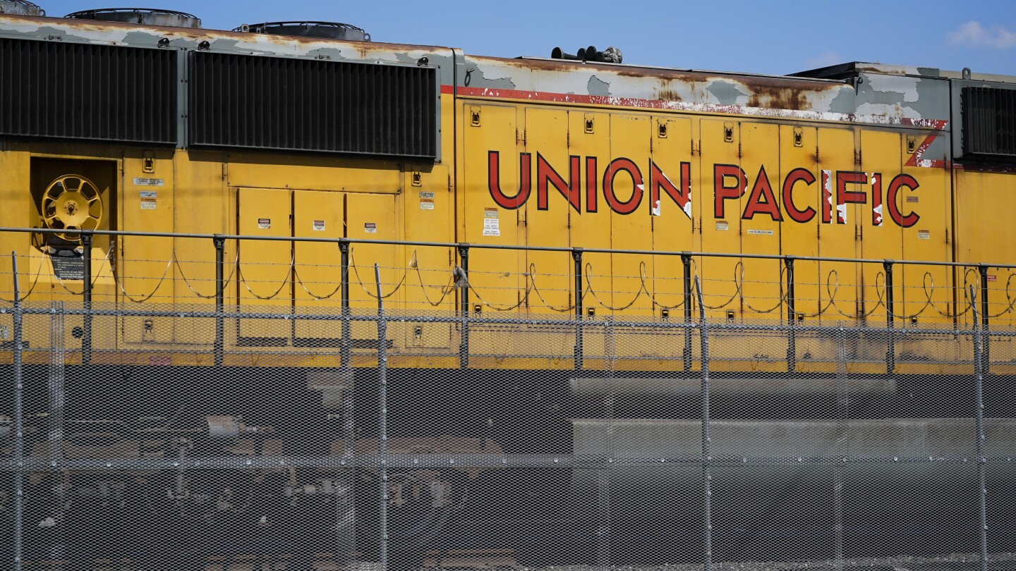Печалбата на Union Pacific се повиши с 1%, тъй като железопътната линия доставя повече торове, вносни стоки и превозни средства