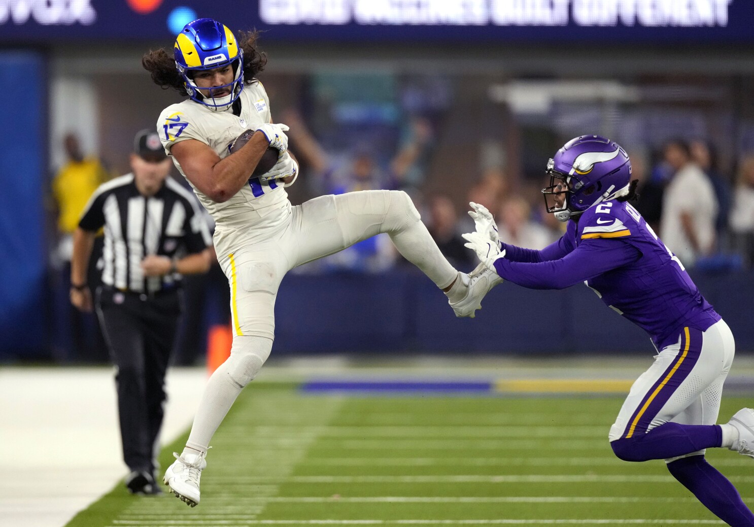 With Kupp and Nacua back from injury, Stafford throws 4 TD passes in Rams'  30-20 win over Vikings | AP News