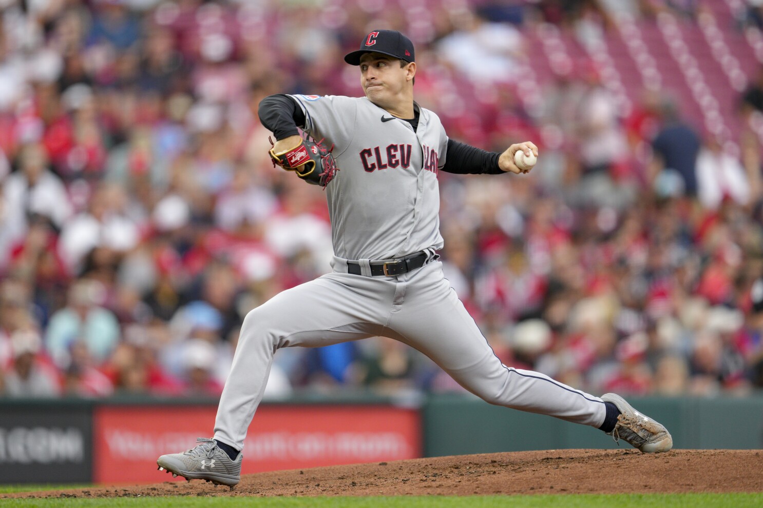 Reds pitcher Nick Lodolo has another stress reaction in his tibia