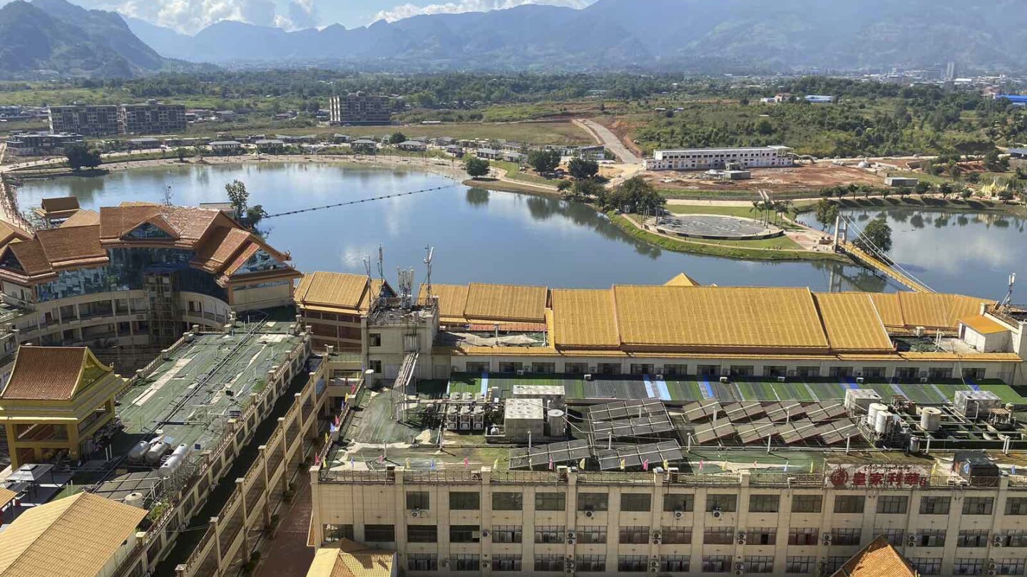 Myanmar bevestigt dat een grote stad in het noordoosten van het land, aan de grens met China, in beslag is genomen door een etnische alliantie