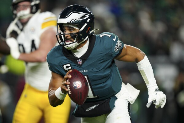 Jalen Hurts accounts for 3 TDs and Eagles beat Steelers 27-13 for franchise-best 10th straight win | AP News