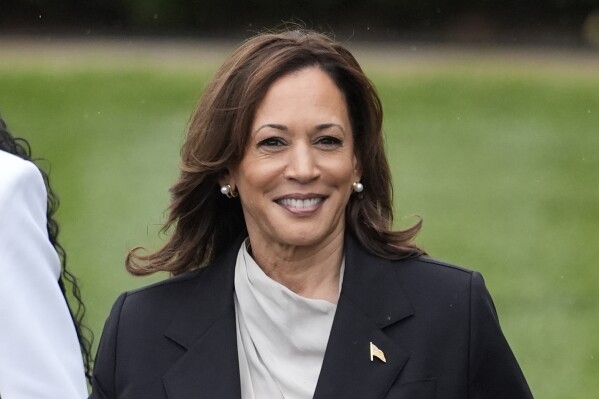 Vice President Kamala Harris arrives to speak from the South Lawn of the White House in Washington, Monday, July 22, 2024, during an event with NCAA college athletes. This is her first public appearance since President Joe Biden endorsed her to be the next presidential nominee of the Democratic Party. (ĢӰԺ Photo/Alex Brandon)