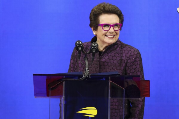 Watch: Saturday Night Live parodies Billie Jean King's famous 'Battle of  The Sexes' win