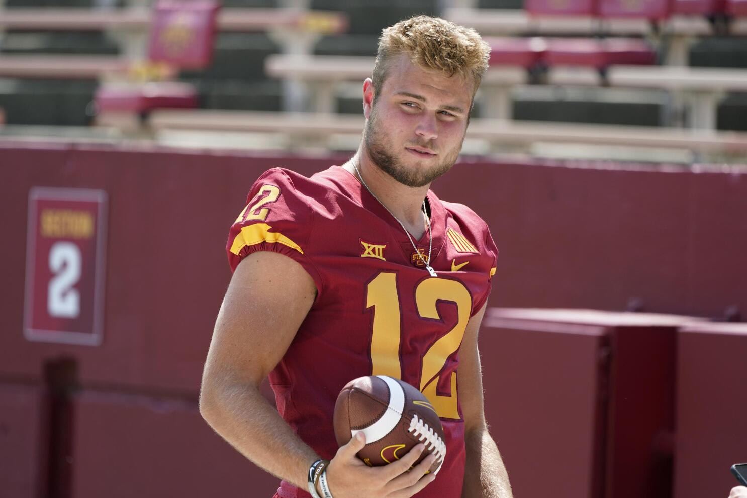 A chemistry class in the Iowa State quarterback room - The Athletic