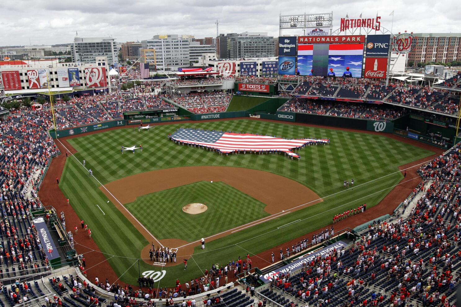 MLB teams should turn stadiums turn stadiums into polling places