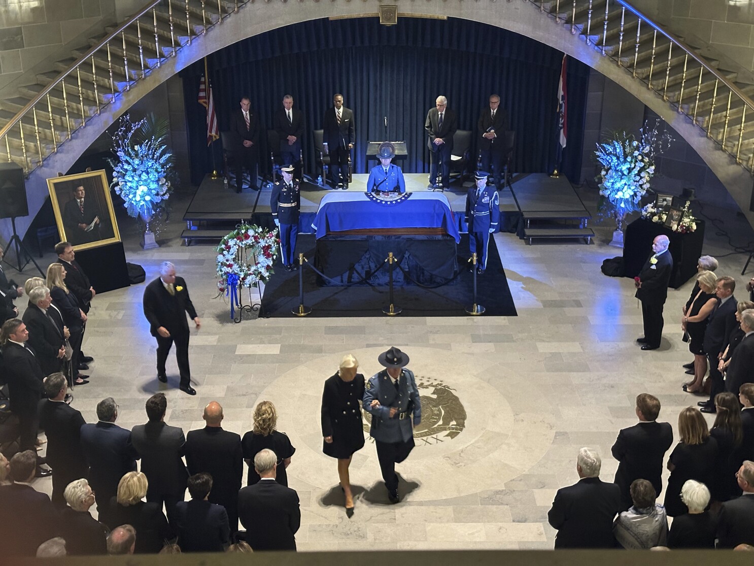 Former US Sen. Bond remembered at Missouri Capitol