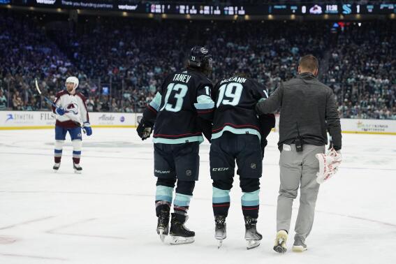 Cale Makar scores twice in Avalanche 4-1 win over Hurricanes