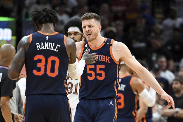 Brunson, Randle push Knicks past Cavaliers 101-97 in Game 1