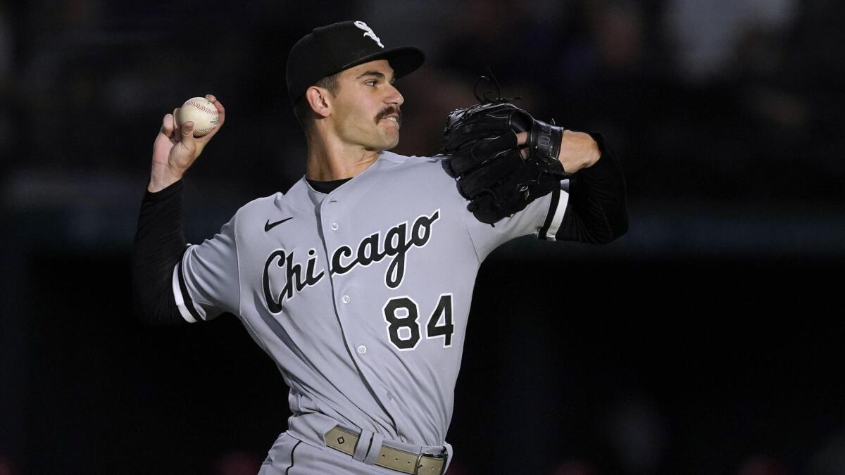 Seby Zavala homers, Dylan Cease struggles vs. Rangers