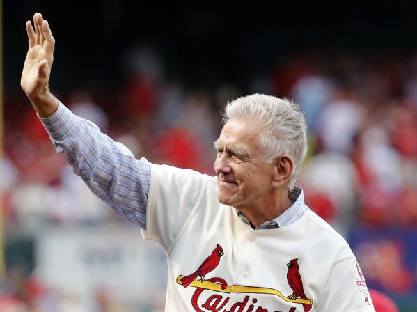 Tim McCarver, big league catcher and broadcaster, dies at 81