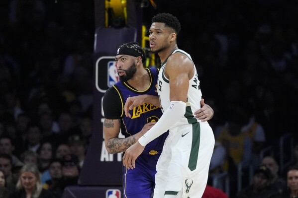D'Angelo Russell scores 44 points in LeBron-less Lakers' stunning 123-122  win over Bucks