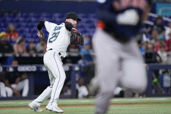 Marlins pepper Astros with astonishing home run barrage not seen in 25 years