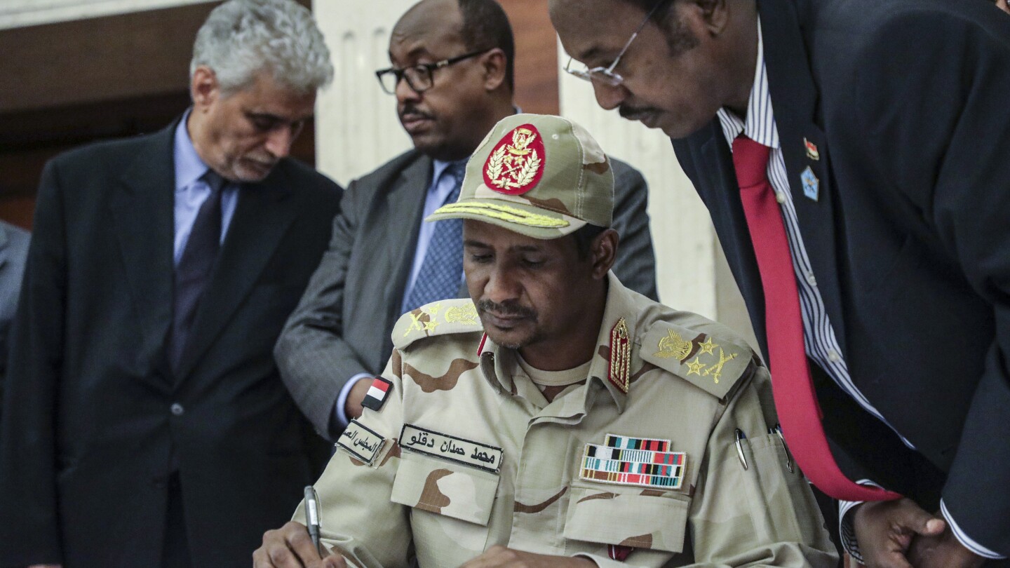 КЕЙПТАУН Южна Африка АП — Лидерът на суданските паравоенни формирования