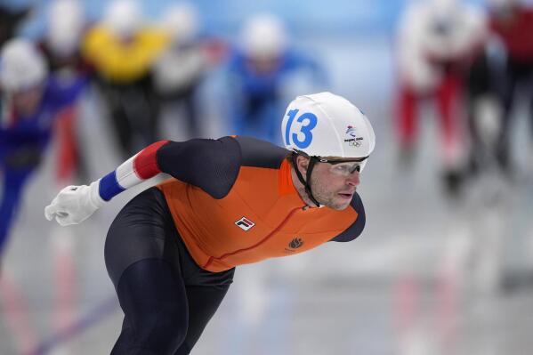 Sven Kramer of the Netherlands competes during the men's speedskating mass start semifinals at the 2022 Winter Olympics, Saturday, Feb. 19, 2022, in Beijing. (AP Photo/Sue Ogrocki)