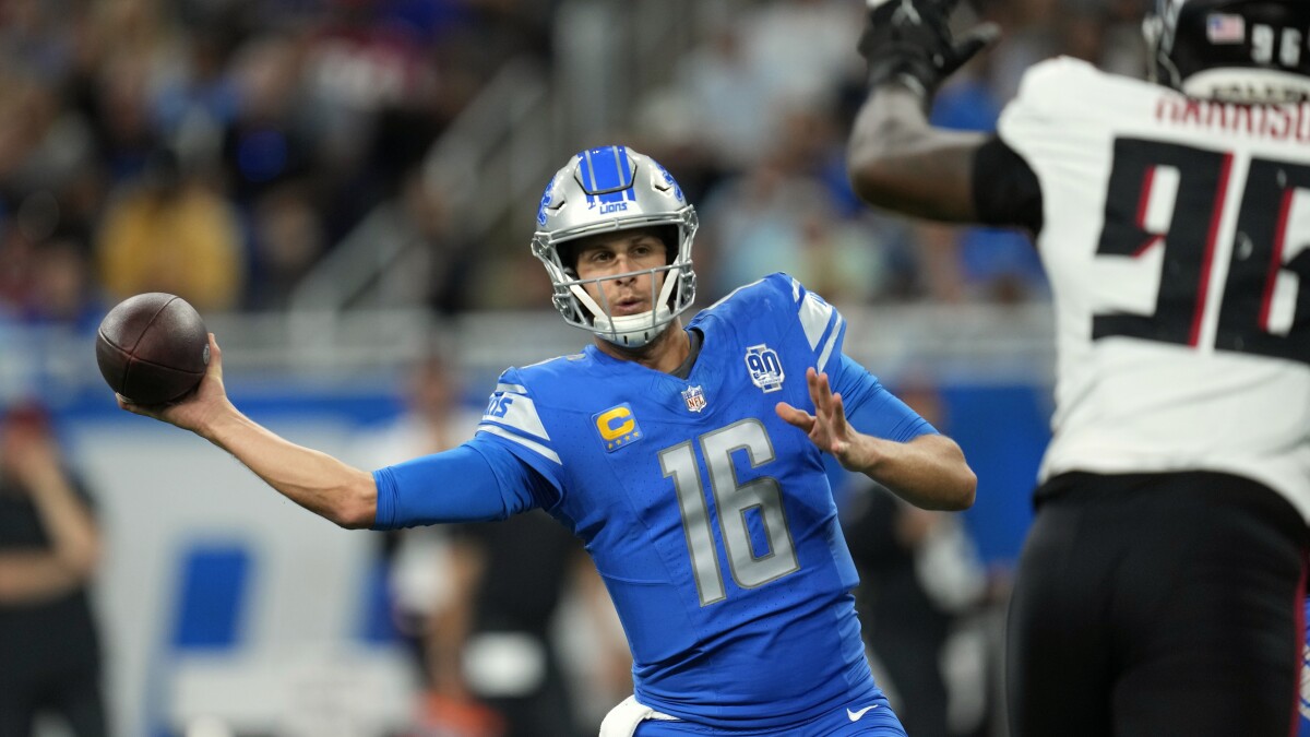 Jared Goff throws and runs for TDs, helping the Lions bounce back with a  20-6 win over Falcons