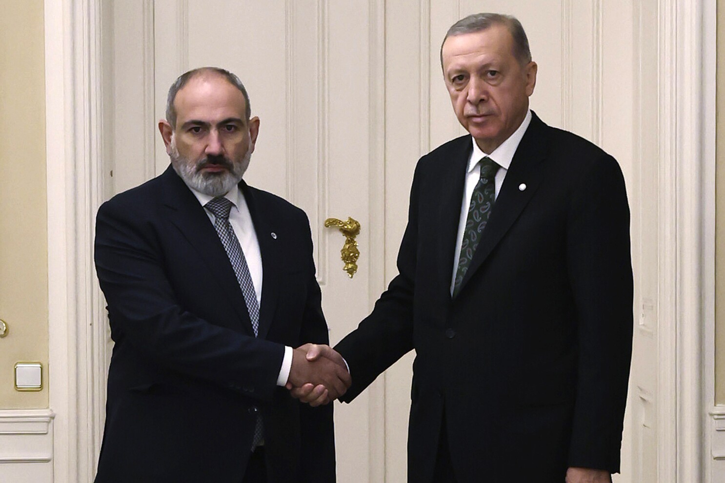 Armenian prime minister discusses reconciliation with Erdogan in landmark Turkey visit