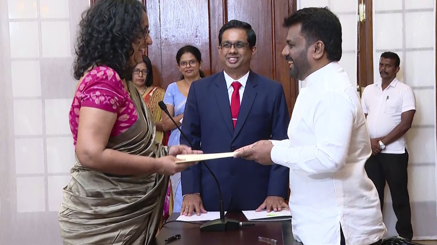 Harini Amarasuriya Sworn in as Sri Lanka Prime Minister