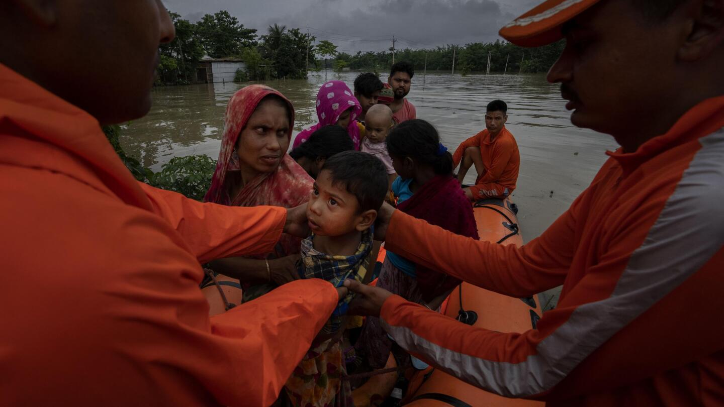 18 dead in India, Bangladesh floods; millions without homes