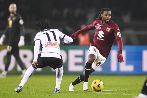 Zapata double helps Torino beat misfiring Atalanta in Serie A