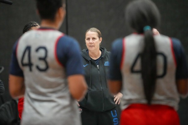 US women's basketball coach hits back at critics condemning her
