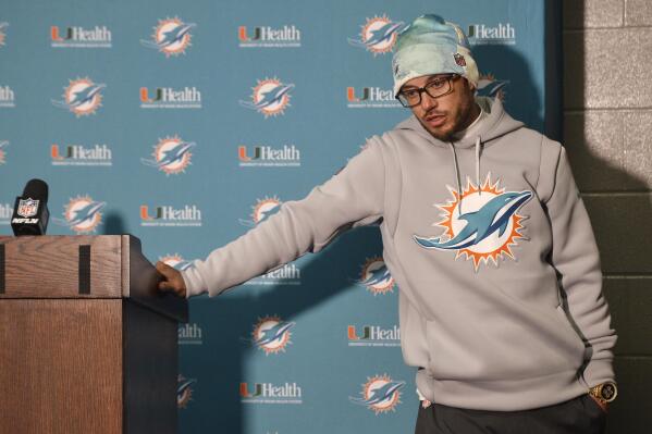 McDaniel leans on 'walks of life' experiences to lead Dolphins