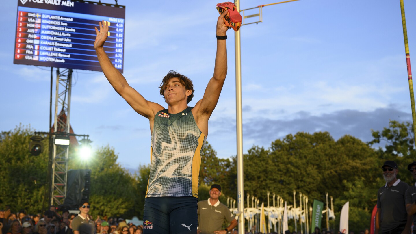 Duplantis clears 6.15 meters in first pole vault event since world record at Paris Olympics