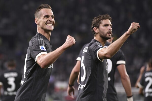 Milik scrambles in Juventus' winner for 1-0 victory over