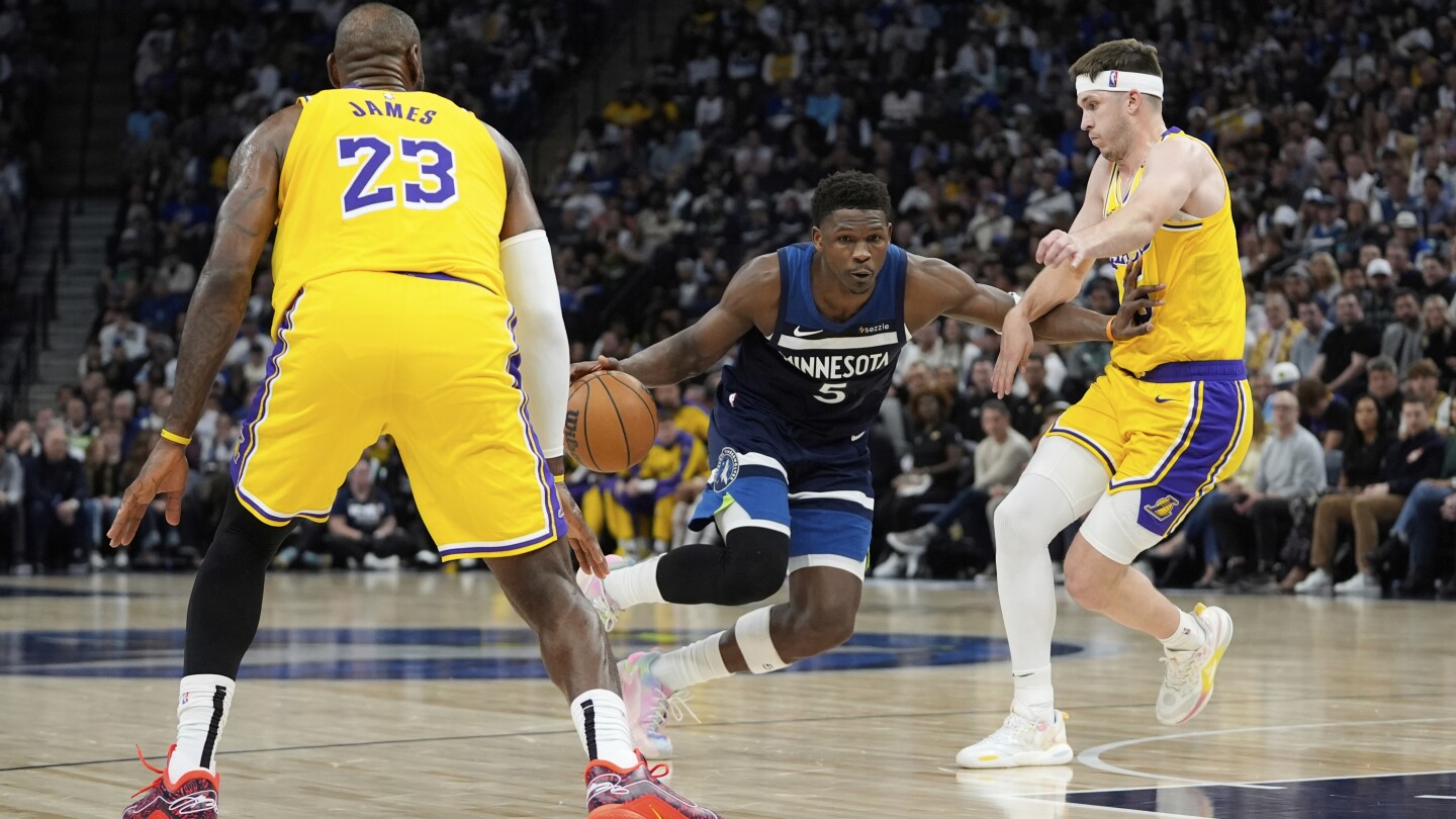 Wolves top Lakers 116-104 in Game 3 to take series lead behind both-ways standout Jaden McDaniels