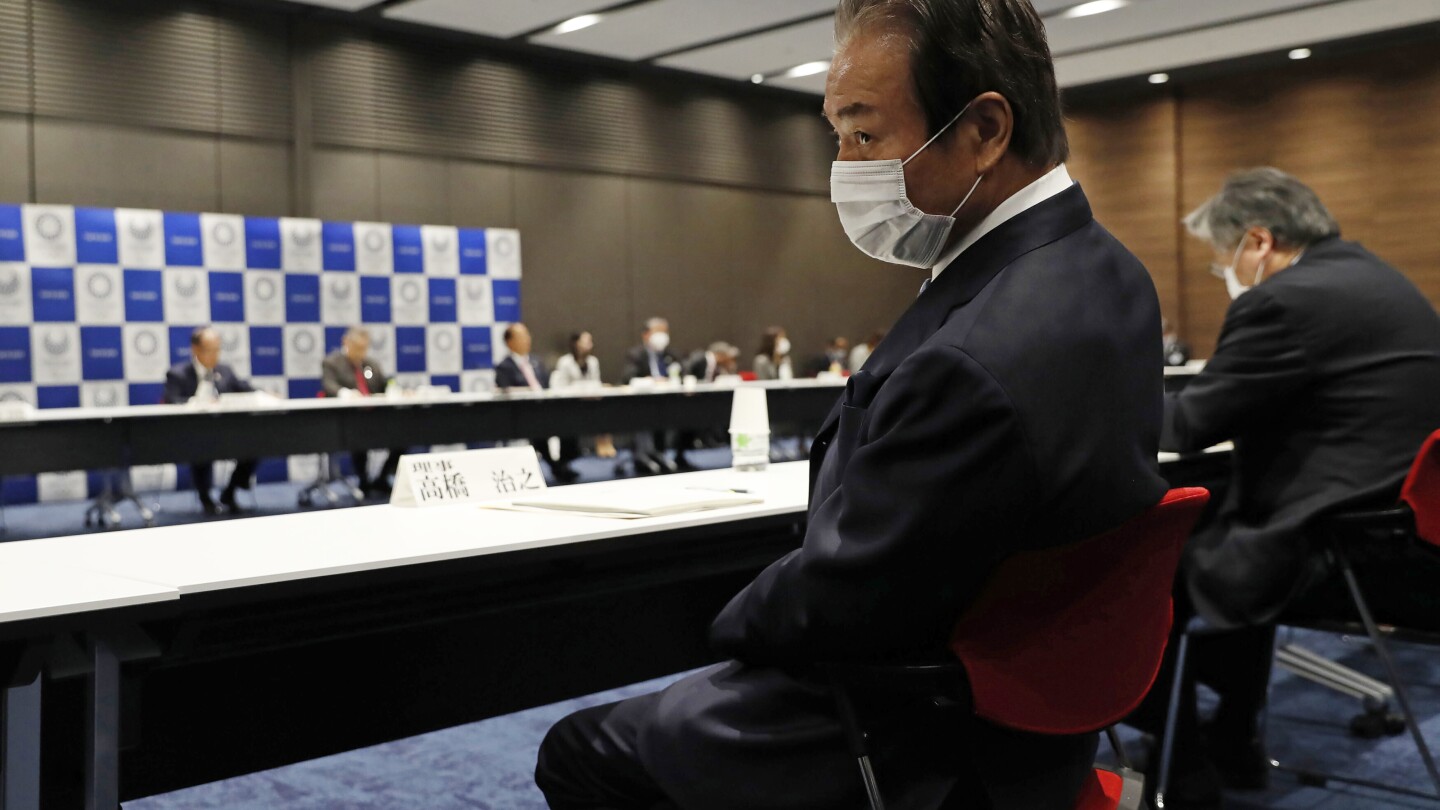 Бивш олимпийски служител в Токио се яви в съда и каза, че не е виновен за вземане на подкупи