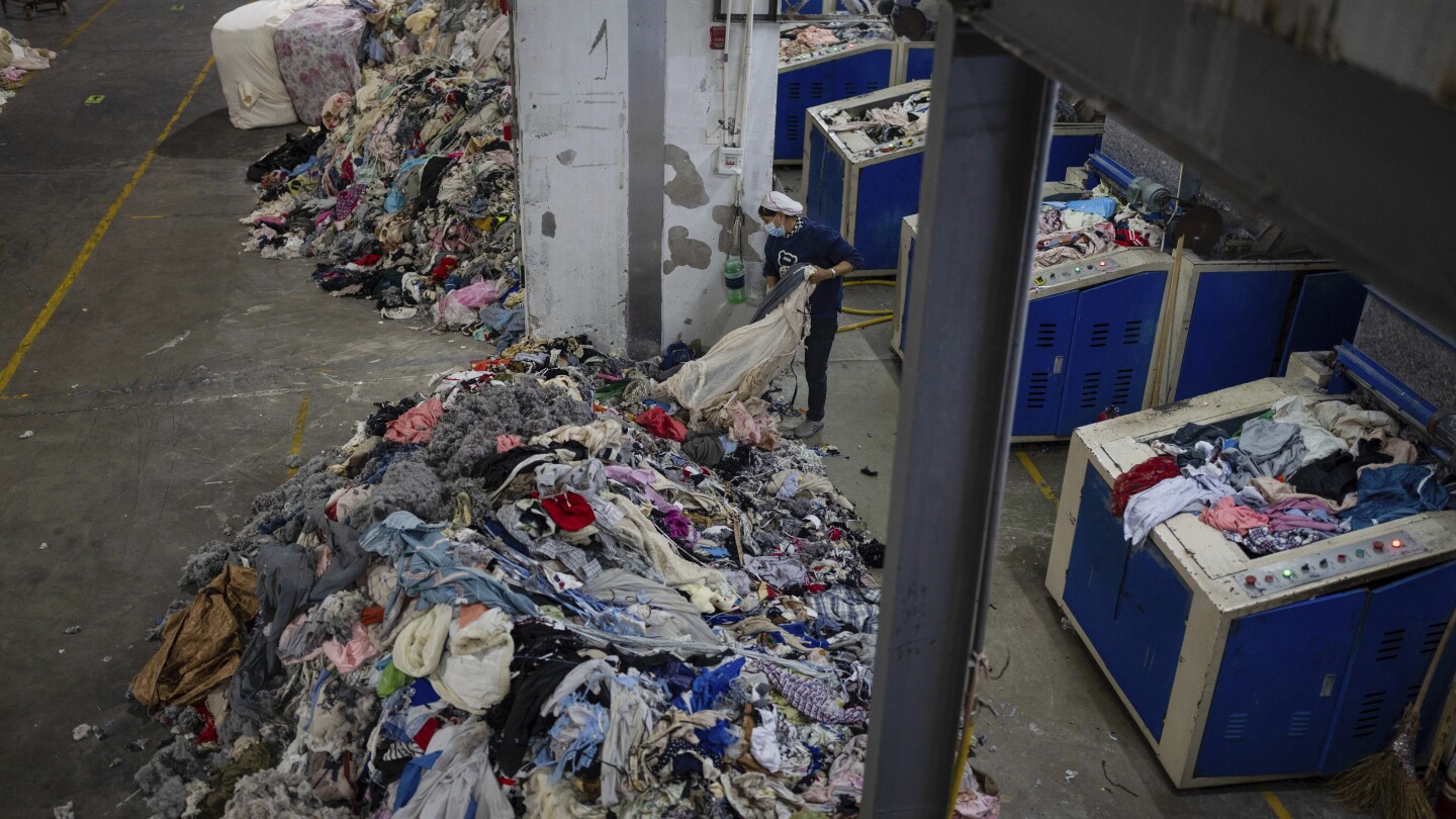 Fast fashion dominates in China despite recycling push