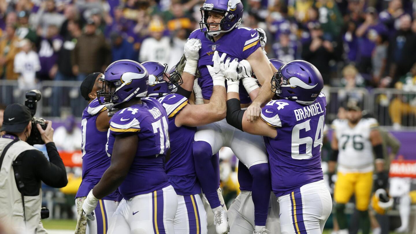 Vikings outlast Rodgers, Packers 34-31 on game-ending FG